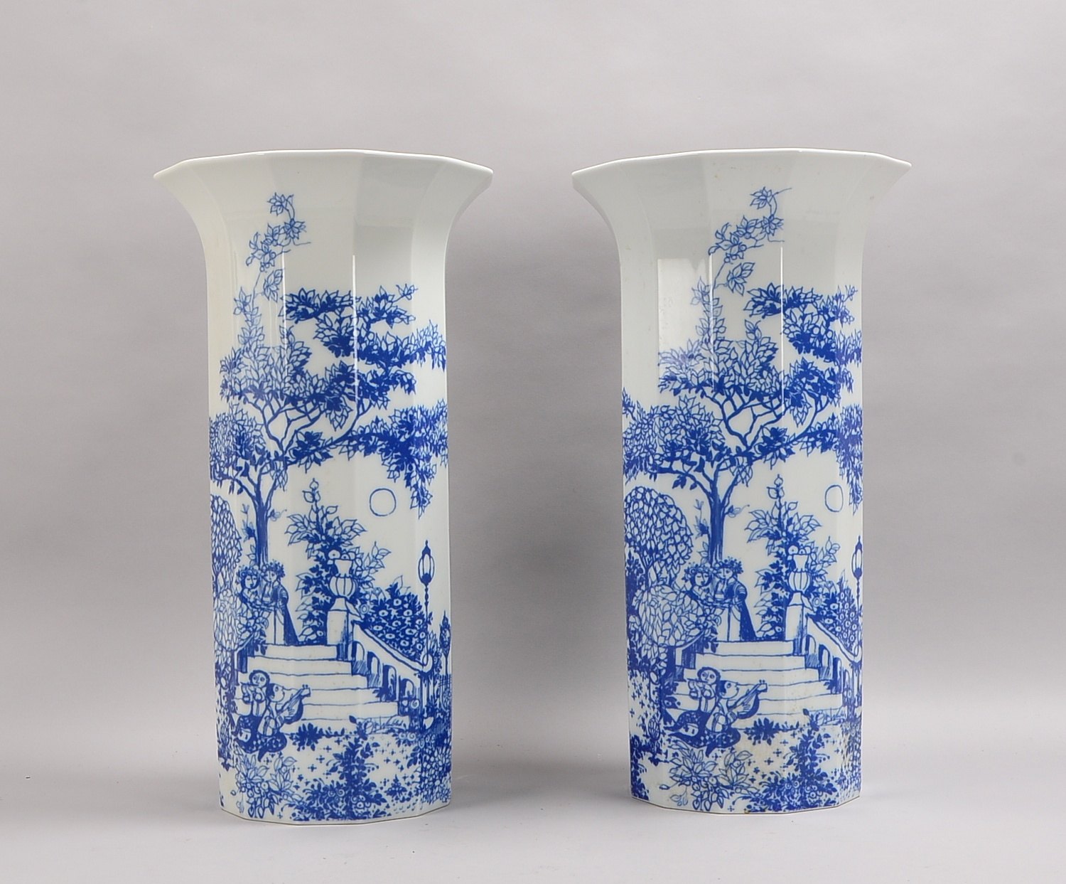 Rosenthal Studio-line, Paar Porz.-Vasen, Serenade, Entwurf: B. Wiinblad; Höhe 55 cm