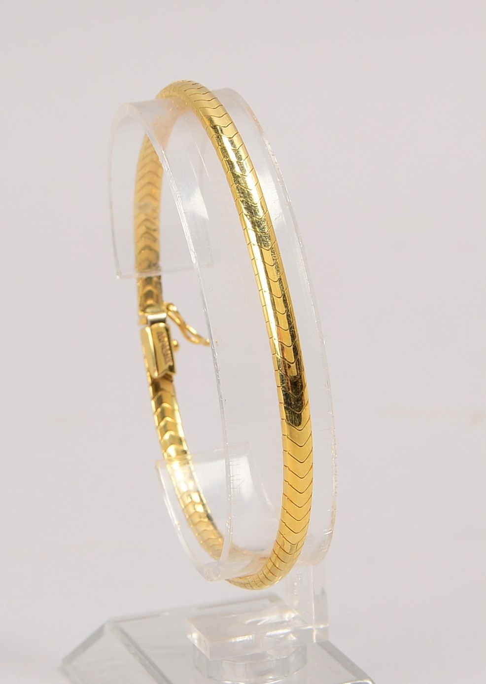 Armband, 585 GG (gest.), mit Steckschließe; Länge 20 cm, Gewicht 12,30 g