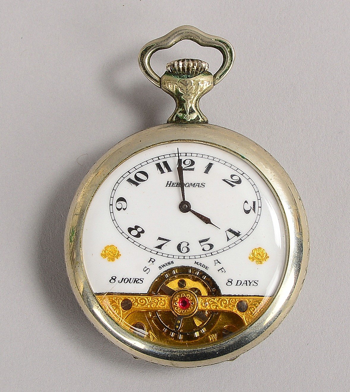 Taschenuhr, Hebdomas, 8-T.-Werk, offene Unruh/grav. Brücke, jagdl. Relief; Ø 50 mm
