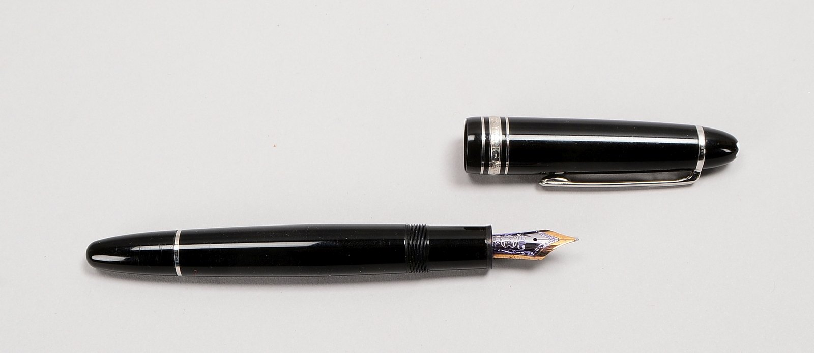 Montblanc Meisterstück Pix, Füllfederhalter, Nr. YW 2002 156, 14 kt-Goldfeder
