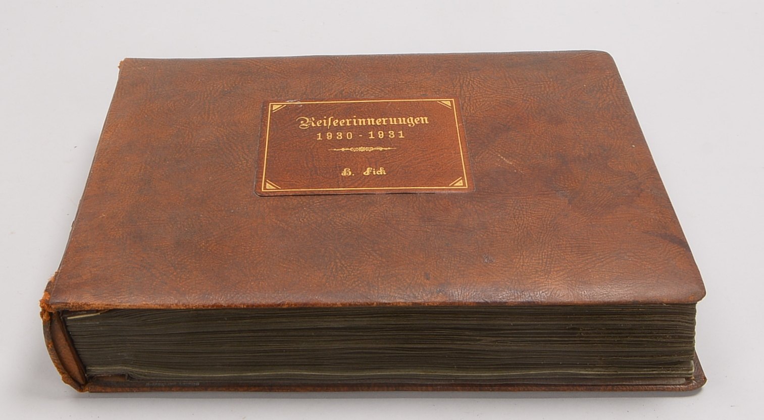 Fotoalbum, 1930 - 1931: s/w-Fotos (Schiffsfahrten/Städteansichten), ca. 875 Aufn.