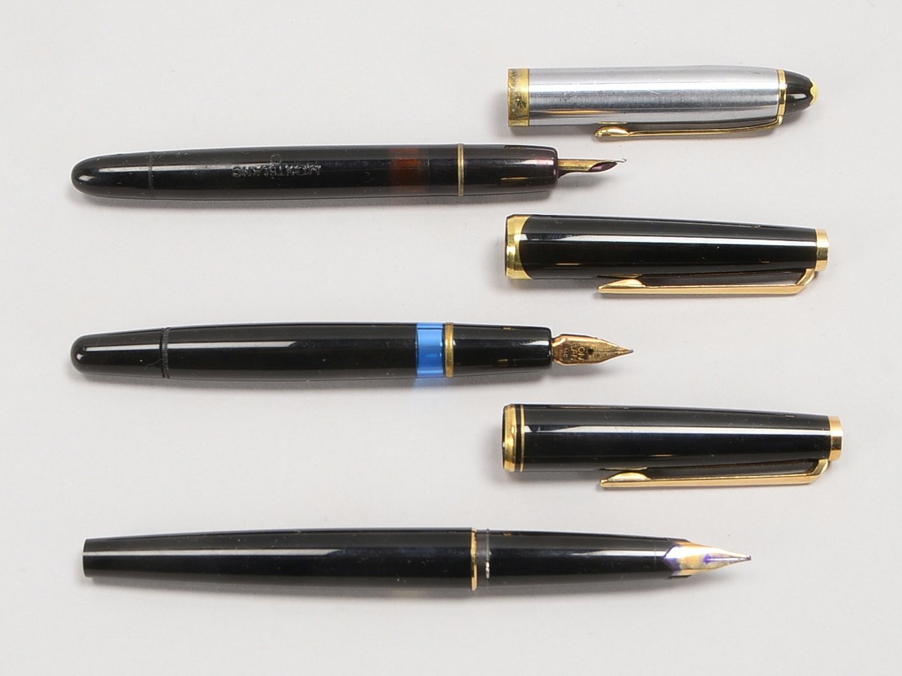 3 Montblanc-Schreibgeräte, Füllfederhalter Nrn. 444, 121, und 22(?)