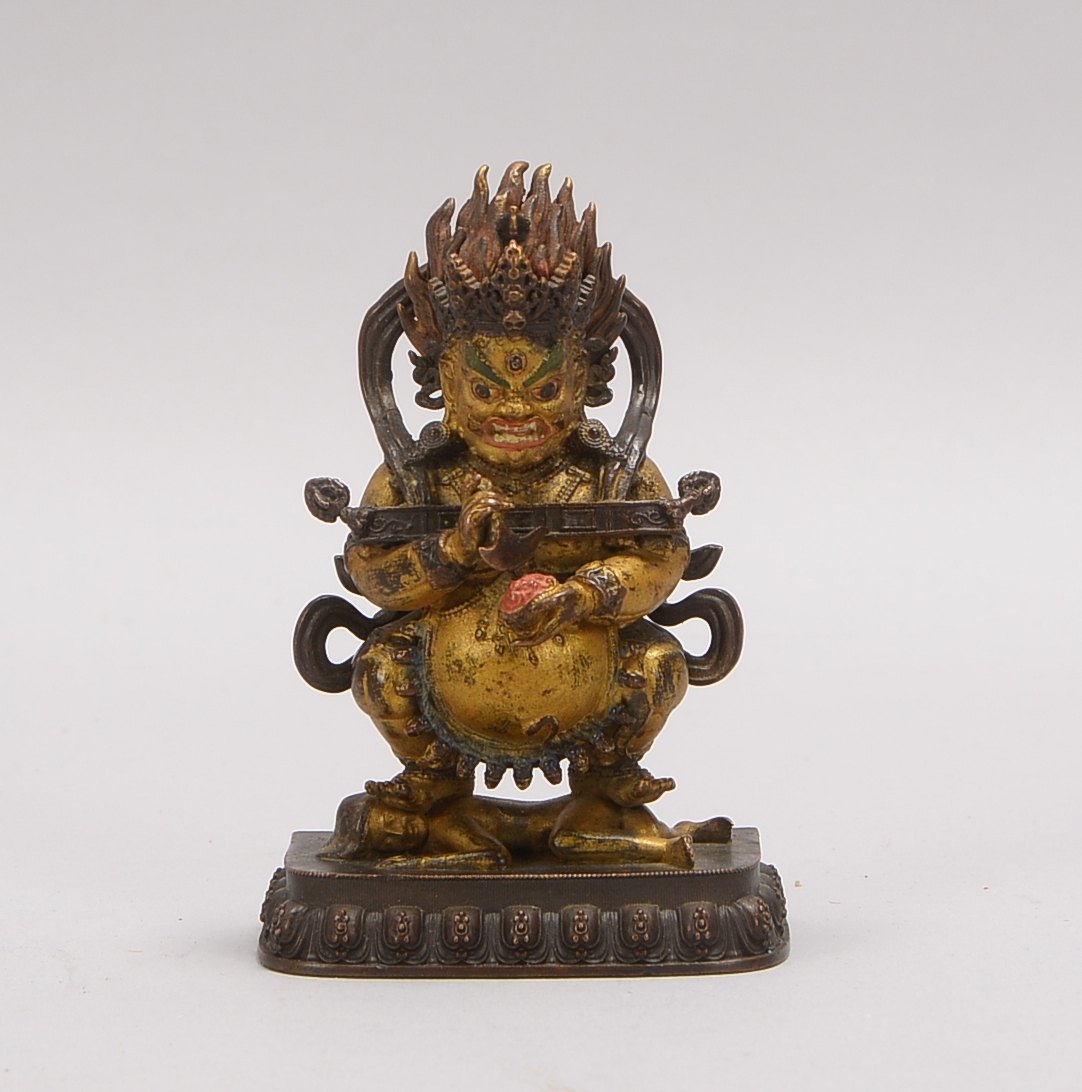 Bronze, Mahakala (mit Handattributen), partiell farbig gef., Hohlguss; Höhe 10 cm