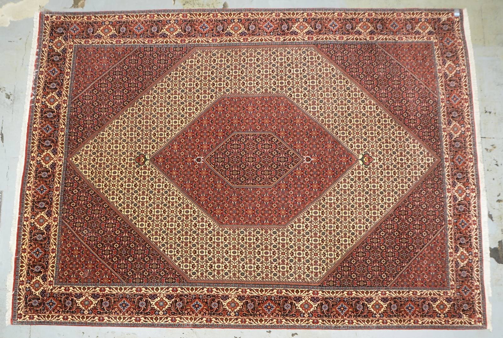 Bidjar, feine Knüpfung, dichter Flor - in gutem Zustand; Maße 352 x 252 cm
