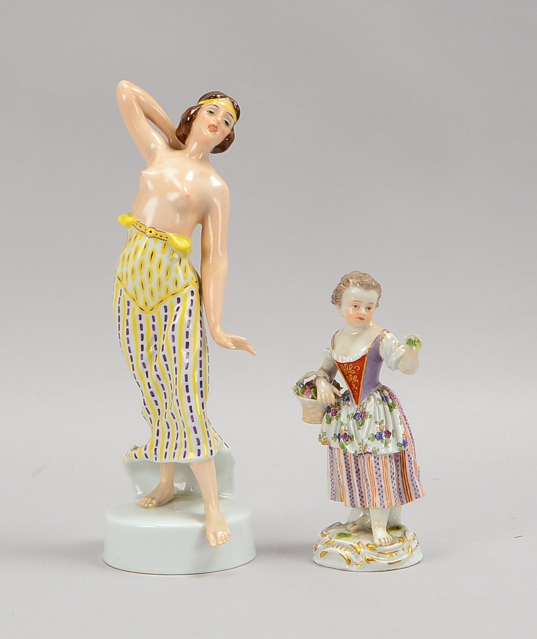 2 Sammler-Porzellanfiguren, verschiedene Manufakturen und Ausführungen: 1x Meissen (Schwertermarke,