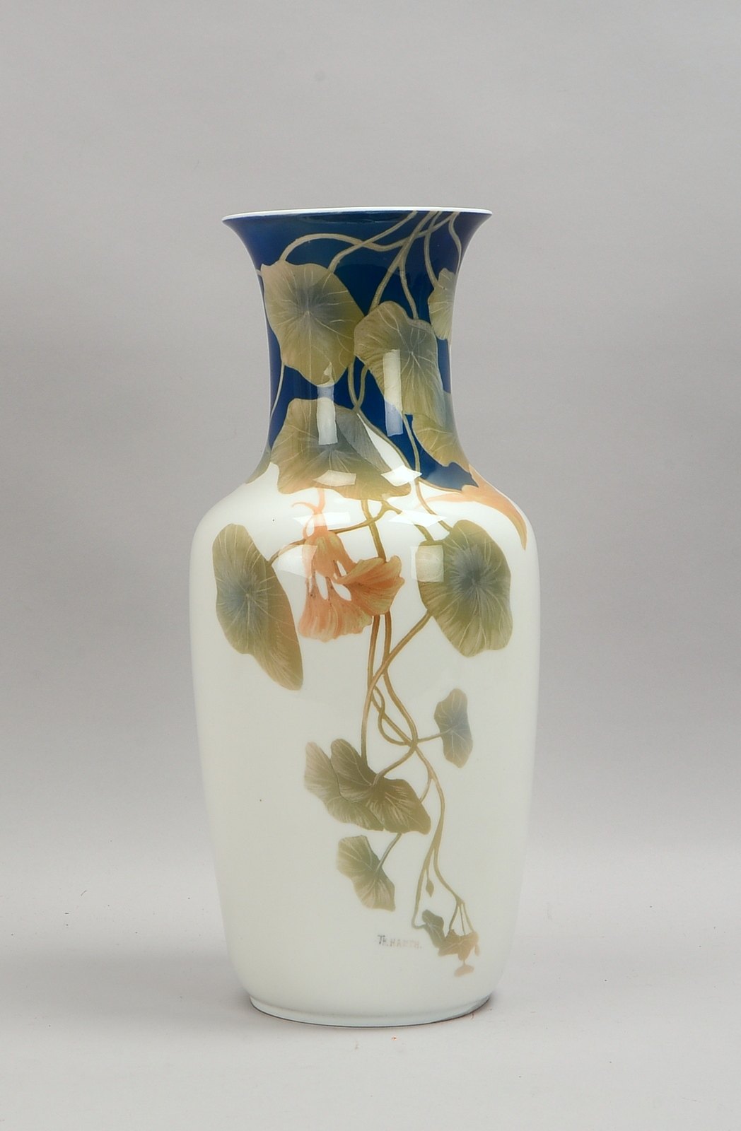 Rosenthal, Porzellanvase, Seerosen-Motiv, Entw. Thekla Harth; Höhe 41,5 cm