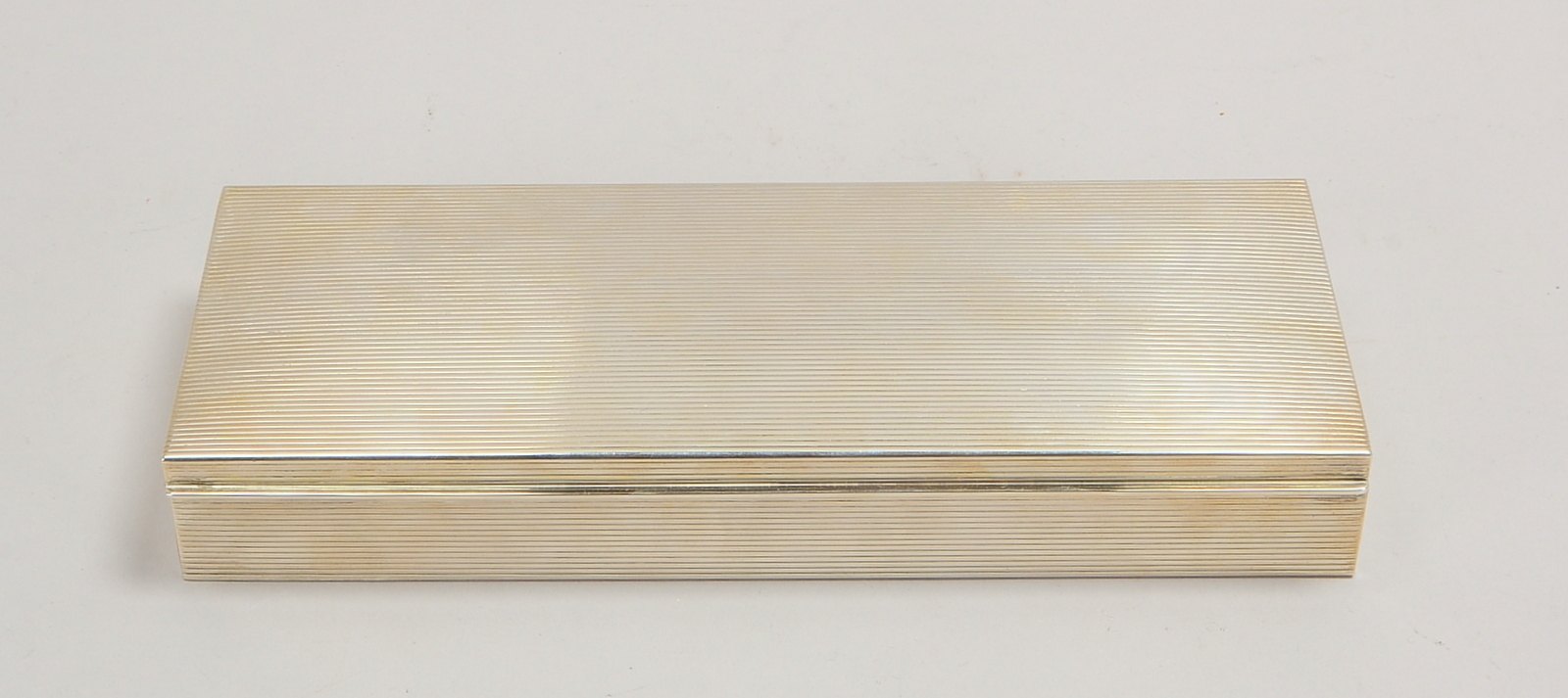 Sammler-Schatulle, 925 Sterlingsilber (Meisterpunze 'JF'/ligiert), Zedernholz-Einlage mit 4-fach-Unt