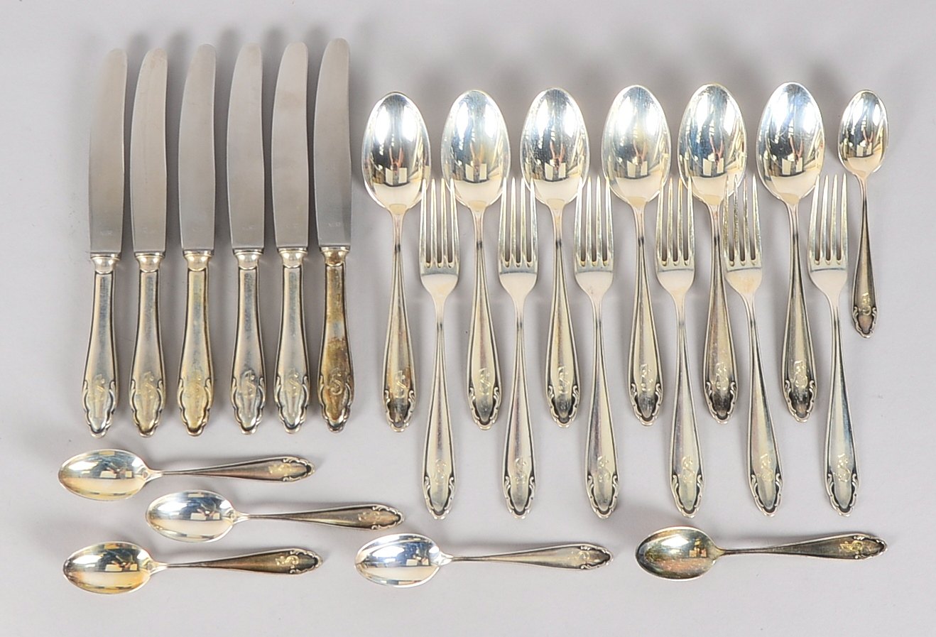 Wilkens, Tafelbesteck, 800 Silber, für 6 Personen, umfassend: je 6x Tafelmesser und 6x Speisegabeln,