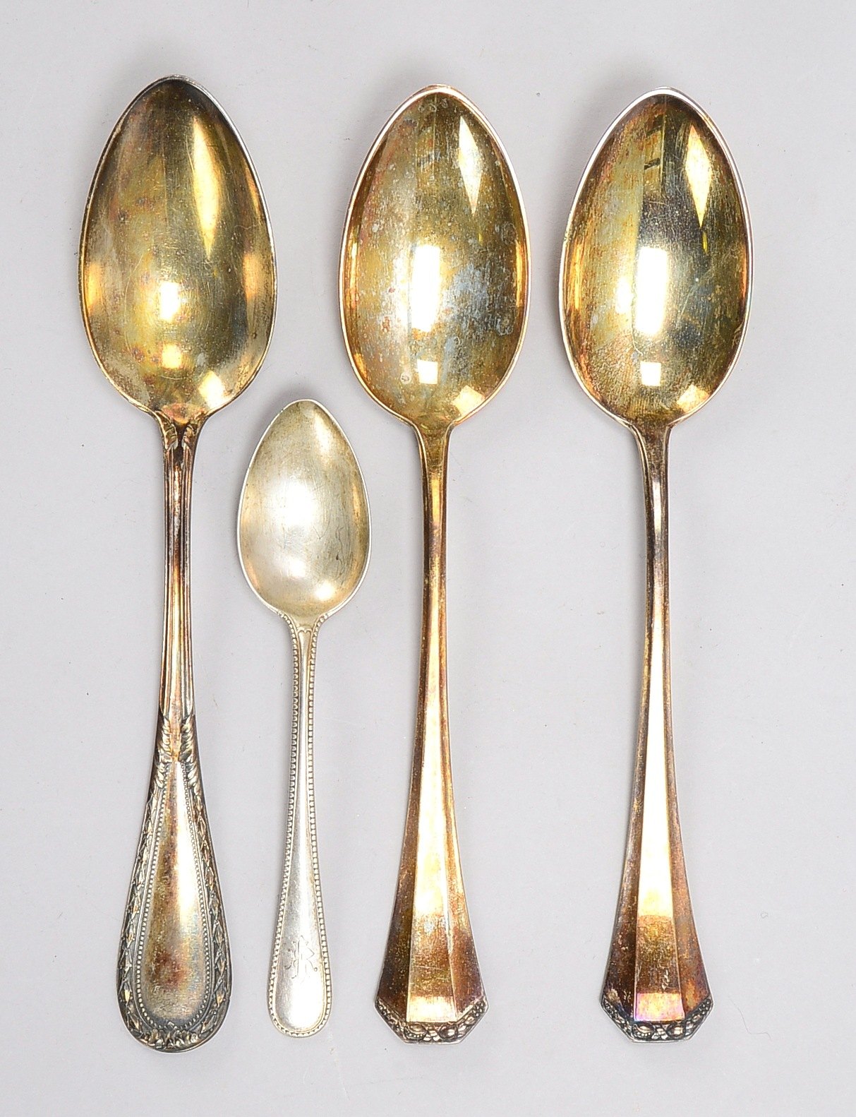 Kleines Speiselöffel-Konvolut, 800 Silber: 3x Menülöffel und einzelner Kaffeelöffel; Gewicht 215 g