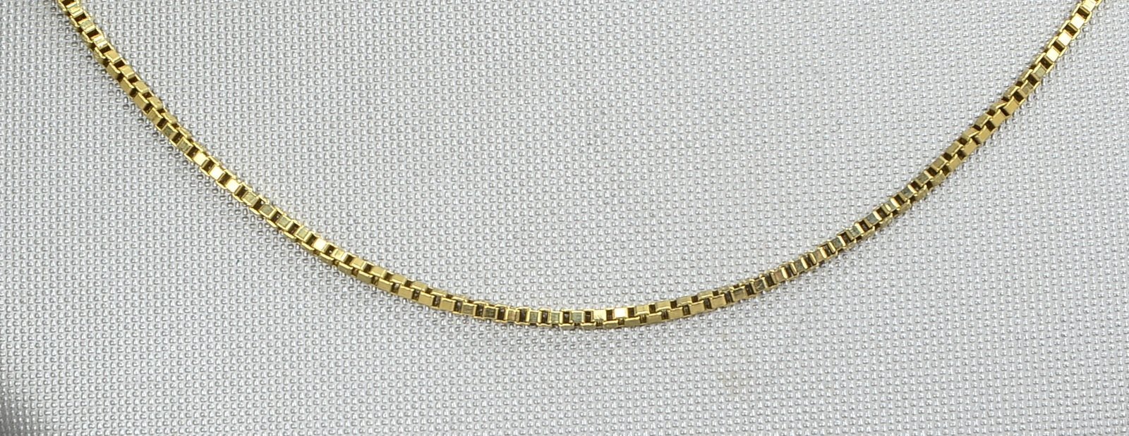 Halskette, sog. 'Veneziakette', 585 GG (gestempelt), mit Federringschließe; Länge 70 cm, Gewicht 10,