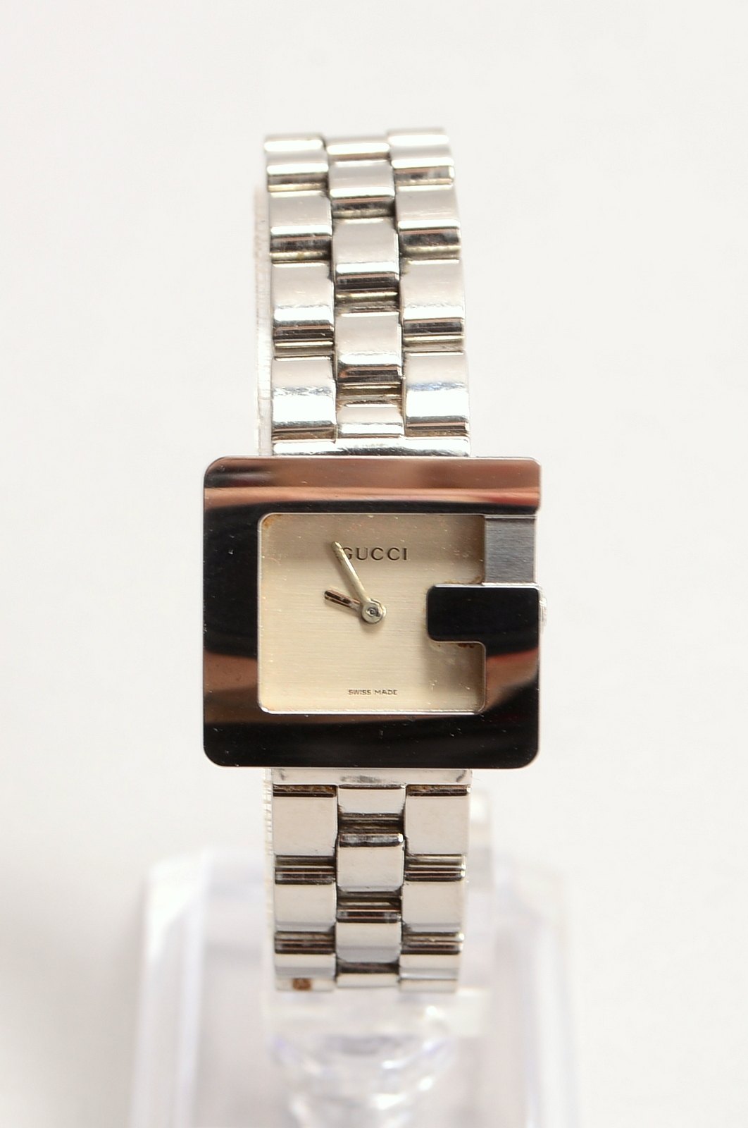 Damenarmbanduhr, Gucci '3600 L', Edelstahl-Gehäuse und Amrband, Armband mit Faltschließe - funktions