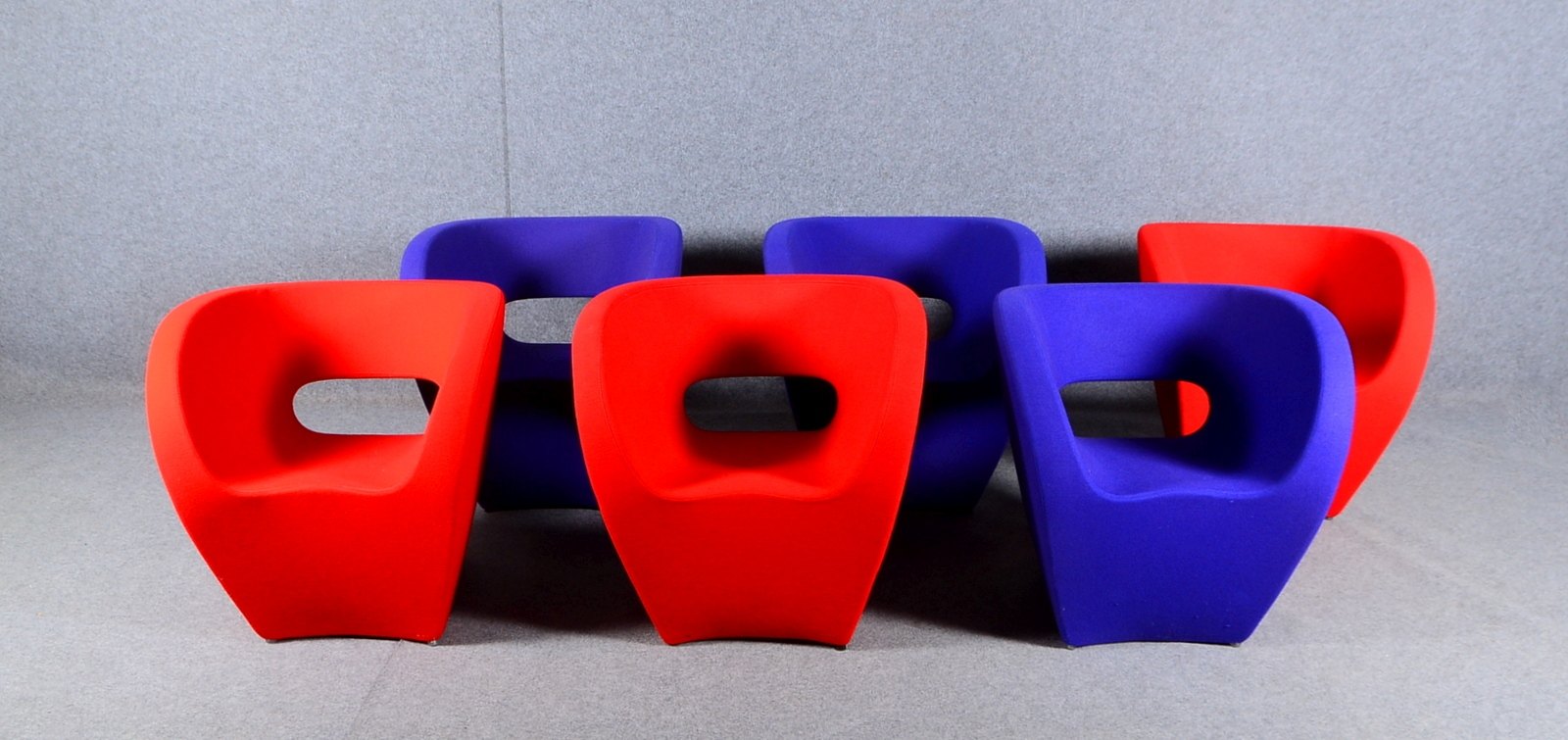 Moroso/Italien, Satz Designer-Sessel (Victoria & Albert-Collection, 2000), verschiedenfarbiger Texti