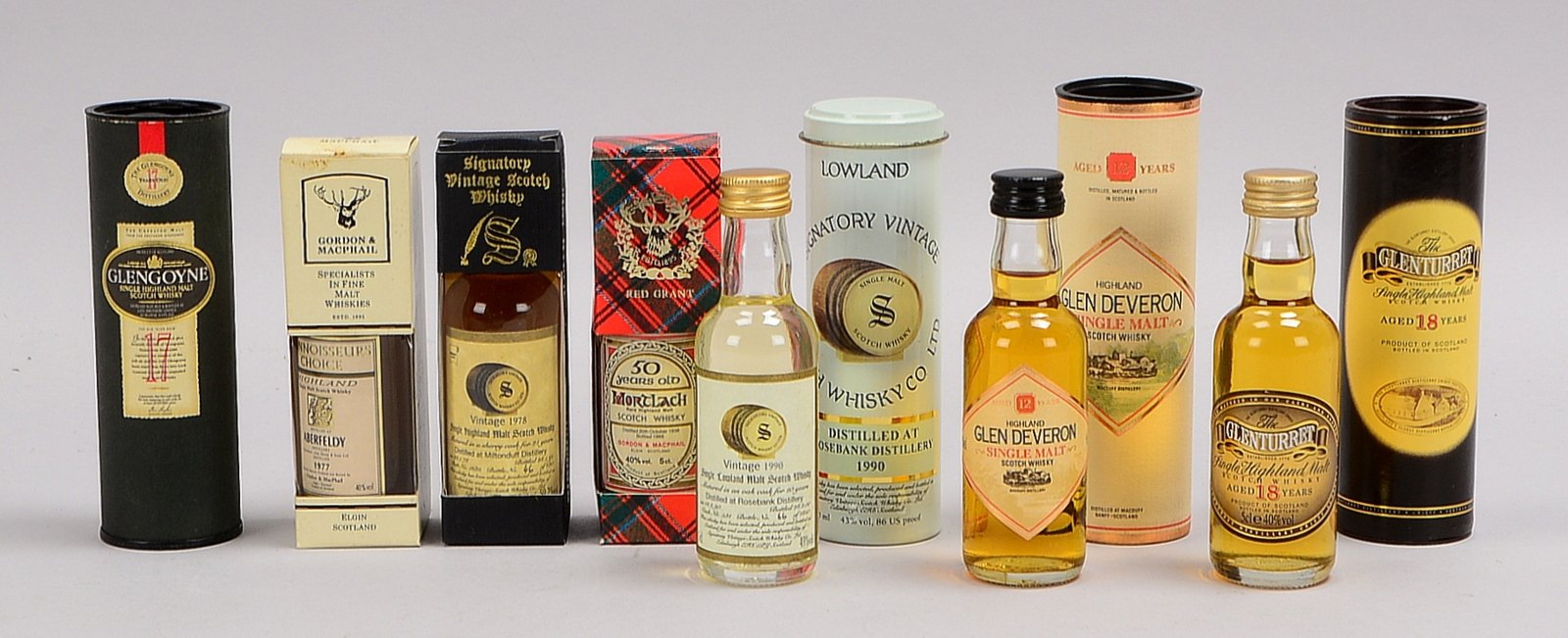 Großes Whisky-Sammlerkonvolut, 63 Flaschen: sämtlich Scotch Whisky/Single Malt, diverse Marken (daru