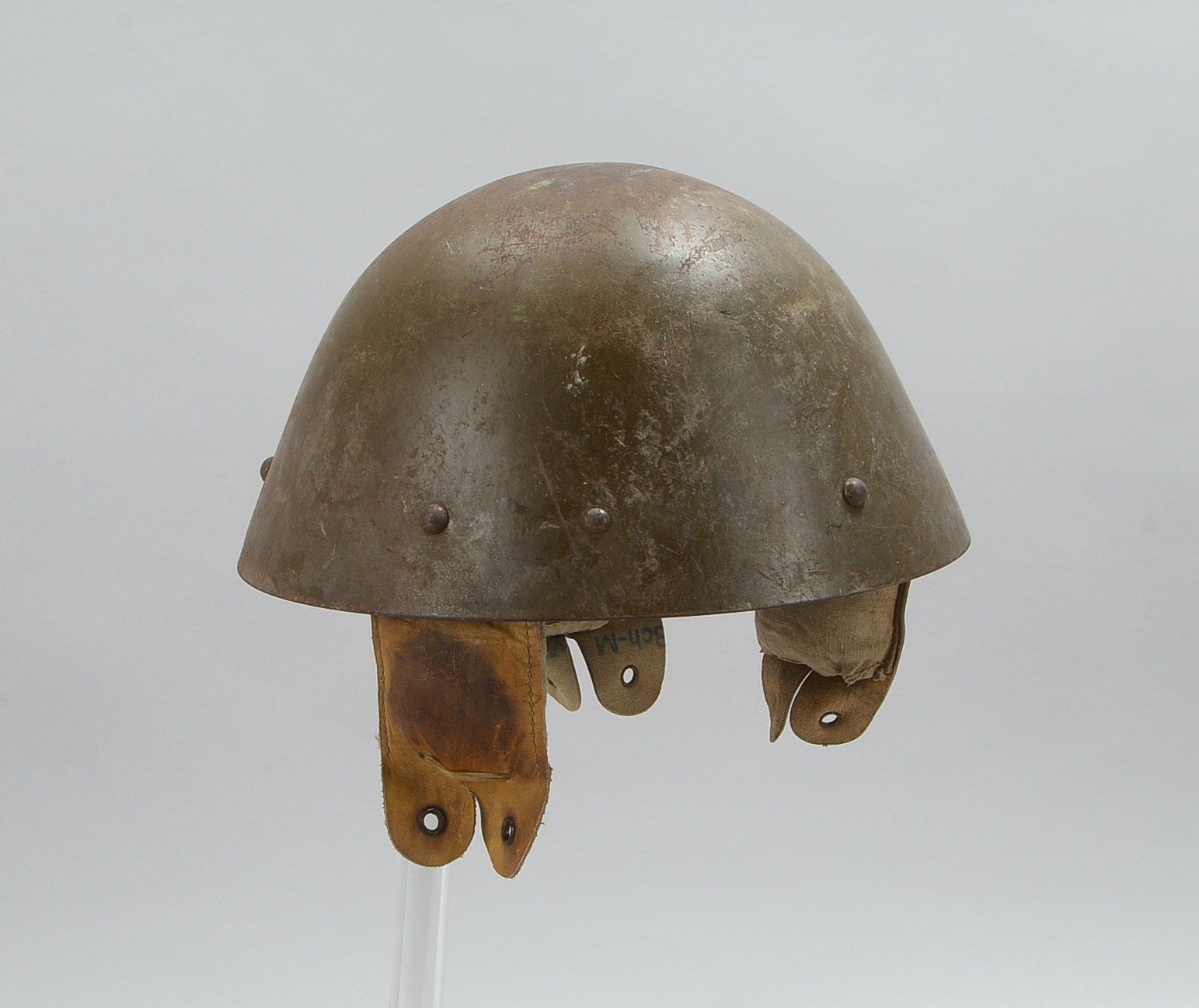 Militaria-Sammlerstück: Stahlhelm (wohl Tschechien - ohne Emblem), mit Lederpolster - Kinnriemen feh