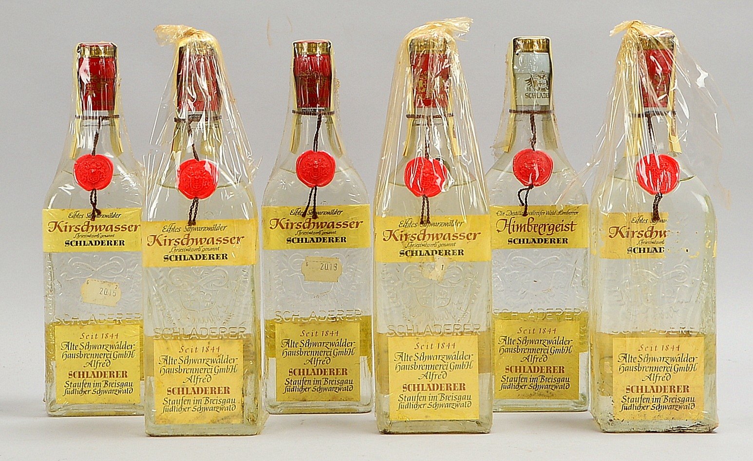 Sammler-Spirituosen, 6 Flaschen: 5x 'Schwarzwälder Kirschwasser, Alfred Schladerer/Breisgau', und 1x