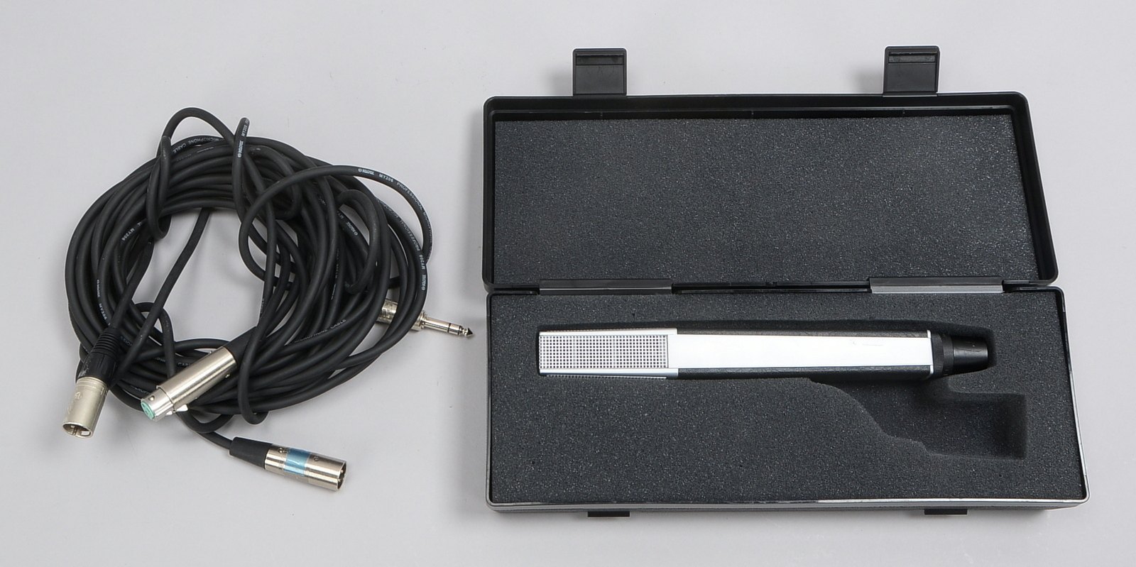 Dynamisches Mikrofon, Sennheiser 'MD 441', mit Super-Nierencharakteristik - für Gesangs- und Sprachü
