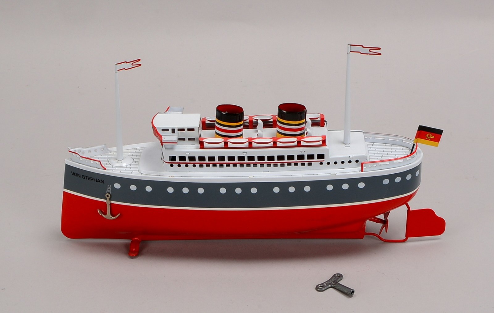 Schuco, Schiffsmodell - Passagierdampfer der 1930er Jahre, 'Von Stephan', schwimmfähig, im original