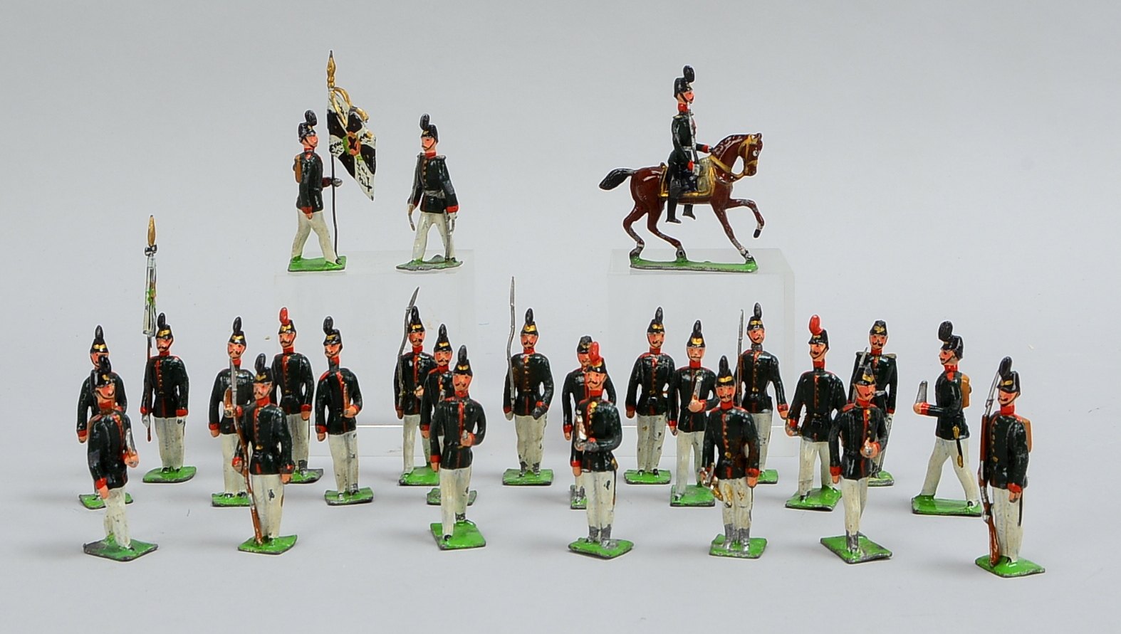 Zinnsoldaten-Sammlung, 'Preußische Armee', verschiedene Soldatenfiguren - darunter 'Fahnenträger' un