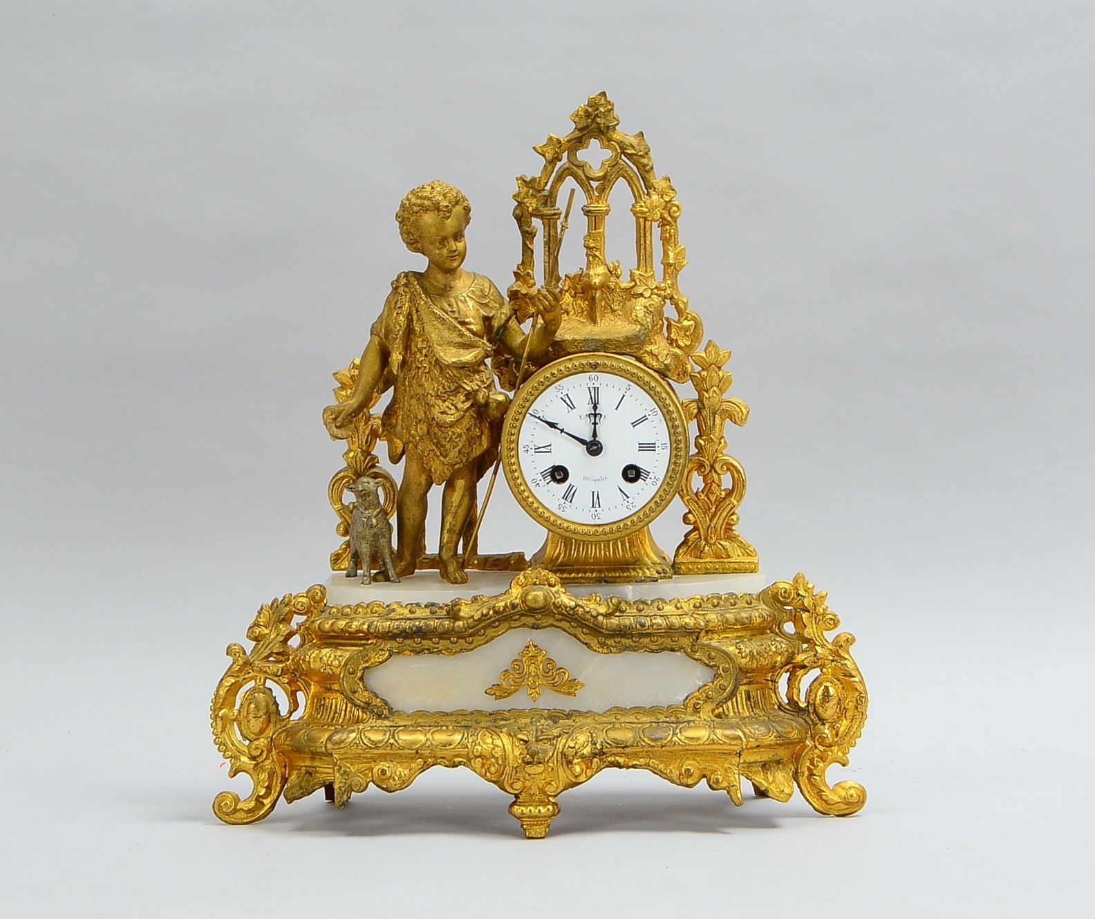 Kaminuhr (Frankreich), Schlag auf Glocke, Zinkguss und Alabaster, Ziffernblatt bezeichnet 'F. Meric'