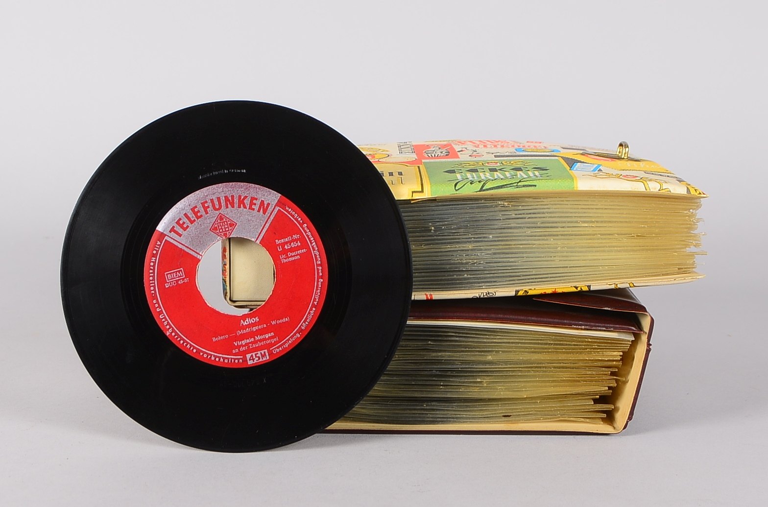 Kleine Singles-Sammlung, Vinyl, diverse Stücke und Interpreten (Tanzmusik und Orchestermusik - u.a.