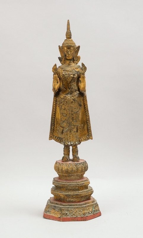 Bronzeskulptur (Thailand), 'Stehender Buddha', Bronze vergoldet/partiell rot gefasst, Figur auf getr