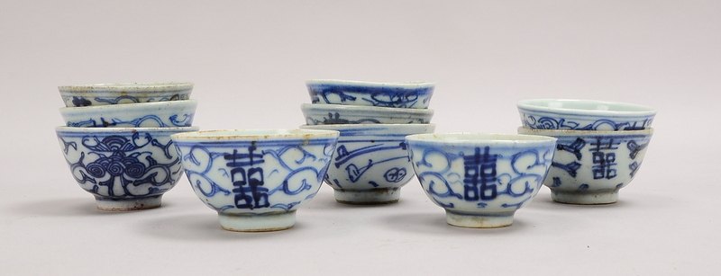 Satz Teeschälchen/Weinschälchen (China), Porzellan mit Unterglasurdekor in Blau, ungemarkt, 10 Stück