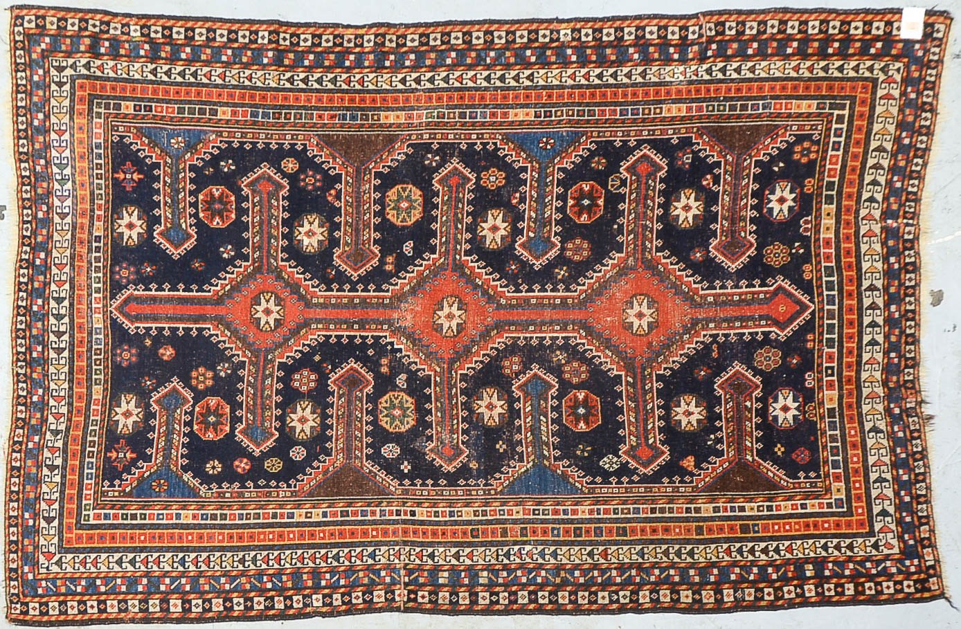 Orientteppich (Iran - wohl Gashgai), älter, mittelfeine knüpfung; Maße 233 x 150 cm (mit leichten al
