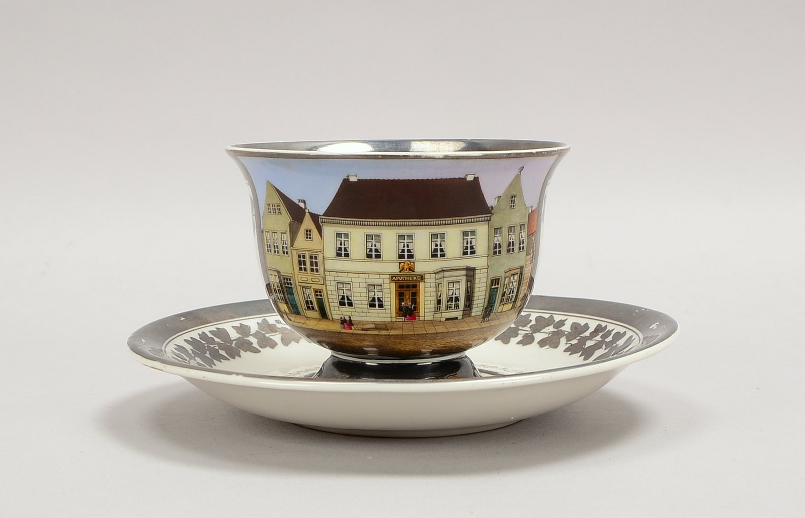 Fürstenberg, Sammler-Ansichtentasse (mit identischem Gegenstück im Focke-Museum Bremen, vgl. Museums