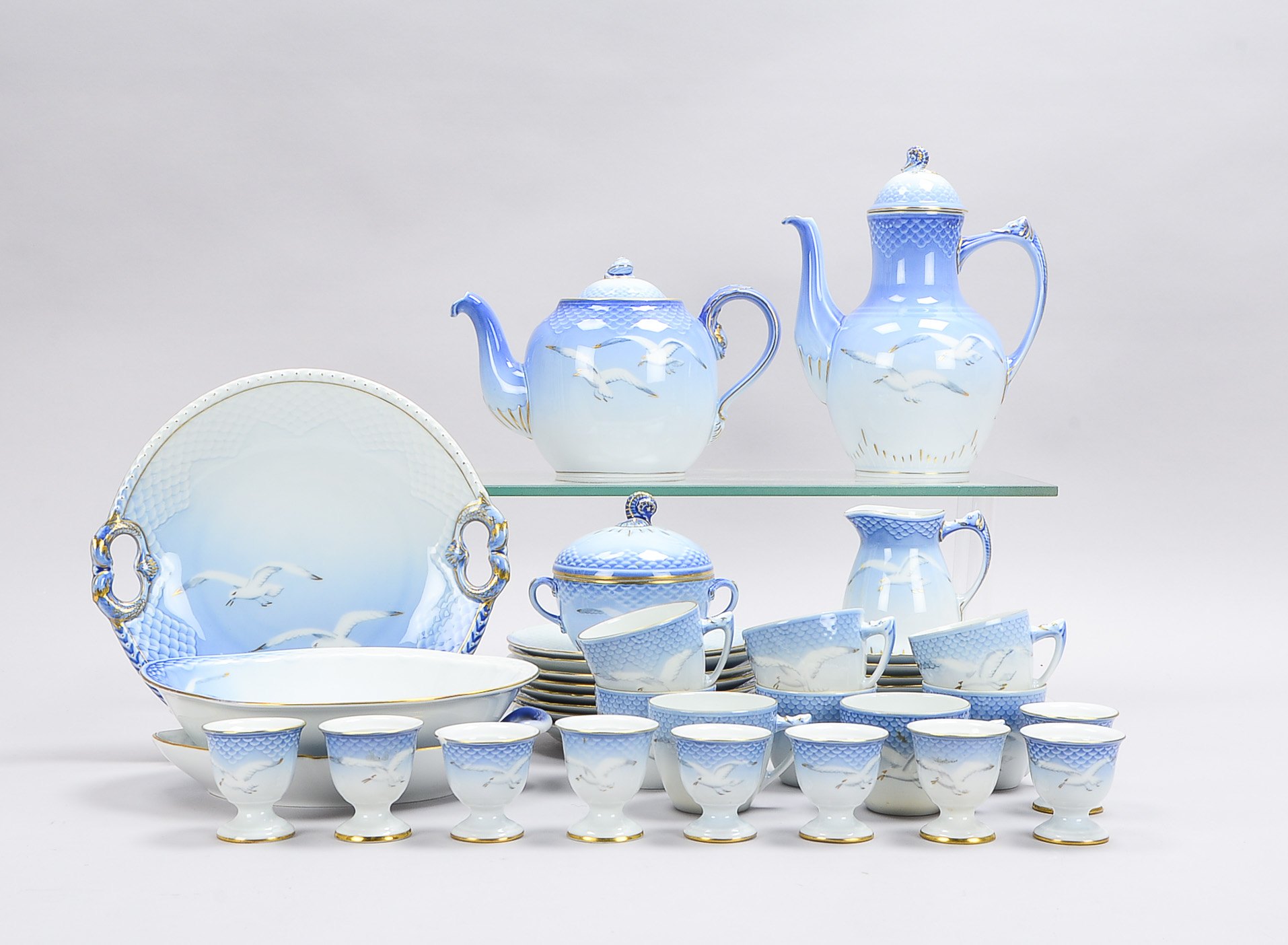 Bing & Grøndahl, Porzellan-Kaffeeservice, Dekor 'Blaue Möwe', Entwurf: Fanny Susanne Garde, für 8 Pe