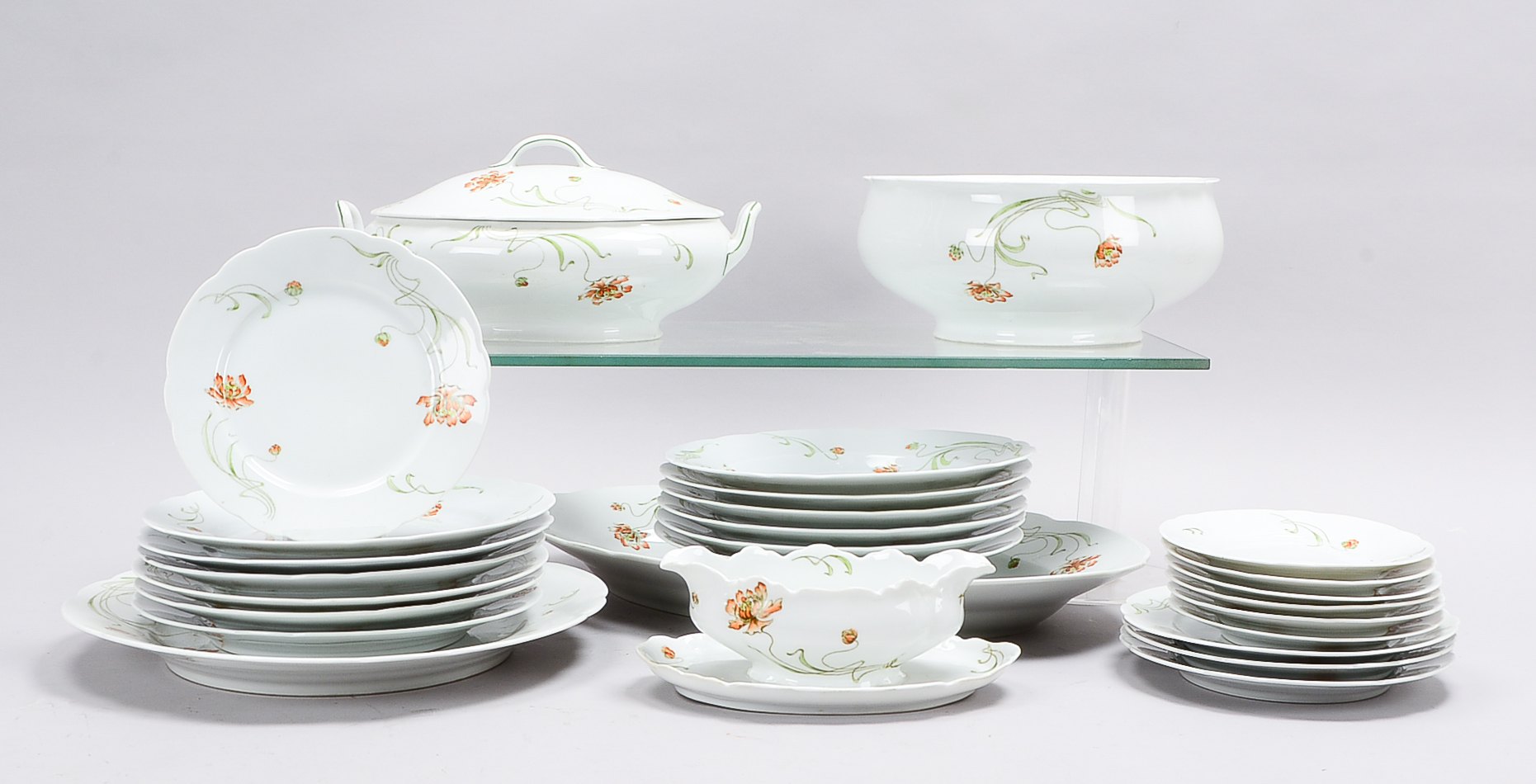 Jaeger & Co./Marktredwitz, Speiseservice, florales Jugendstil-Dekor, für 6 Personen, umfassend: 6x S