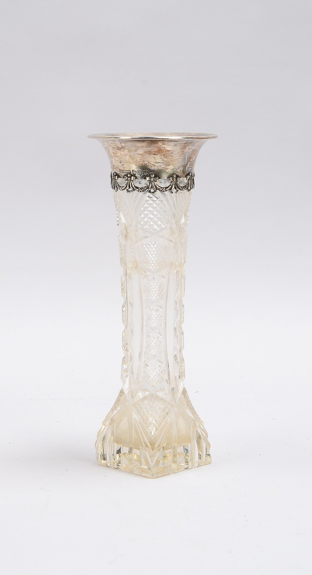 Antike Tischvase (Hofjuwelier J.H. Werner/Berlin), Bleikristall, mit 925 Sterlingsilber-Montur, mehr