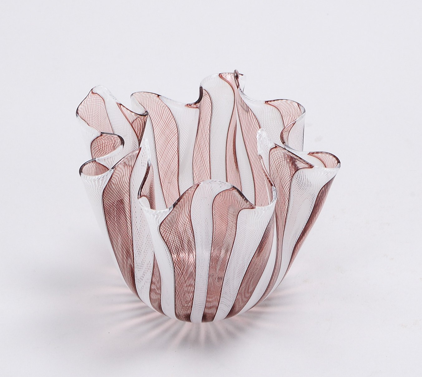 Fulvio Bianconi (1915 Padua - 1996 Mailand), Fazzoletto Vase aus Muranoglas für Venini entworfen um