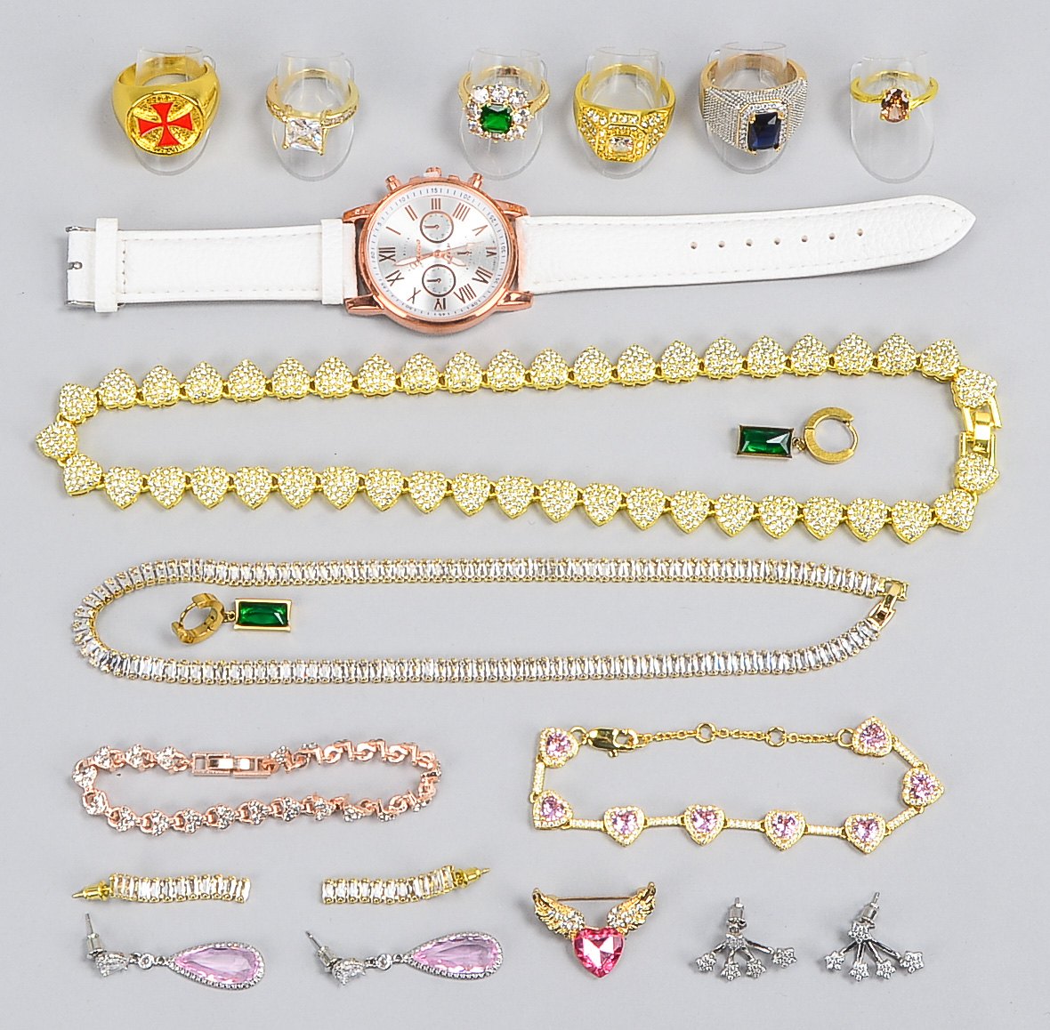 Modeschmuck-Konvolut, verschiedene Teile und Ausführungen, teils vergoldet, mit Schmucksteinbesatz,