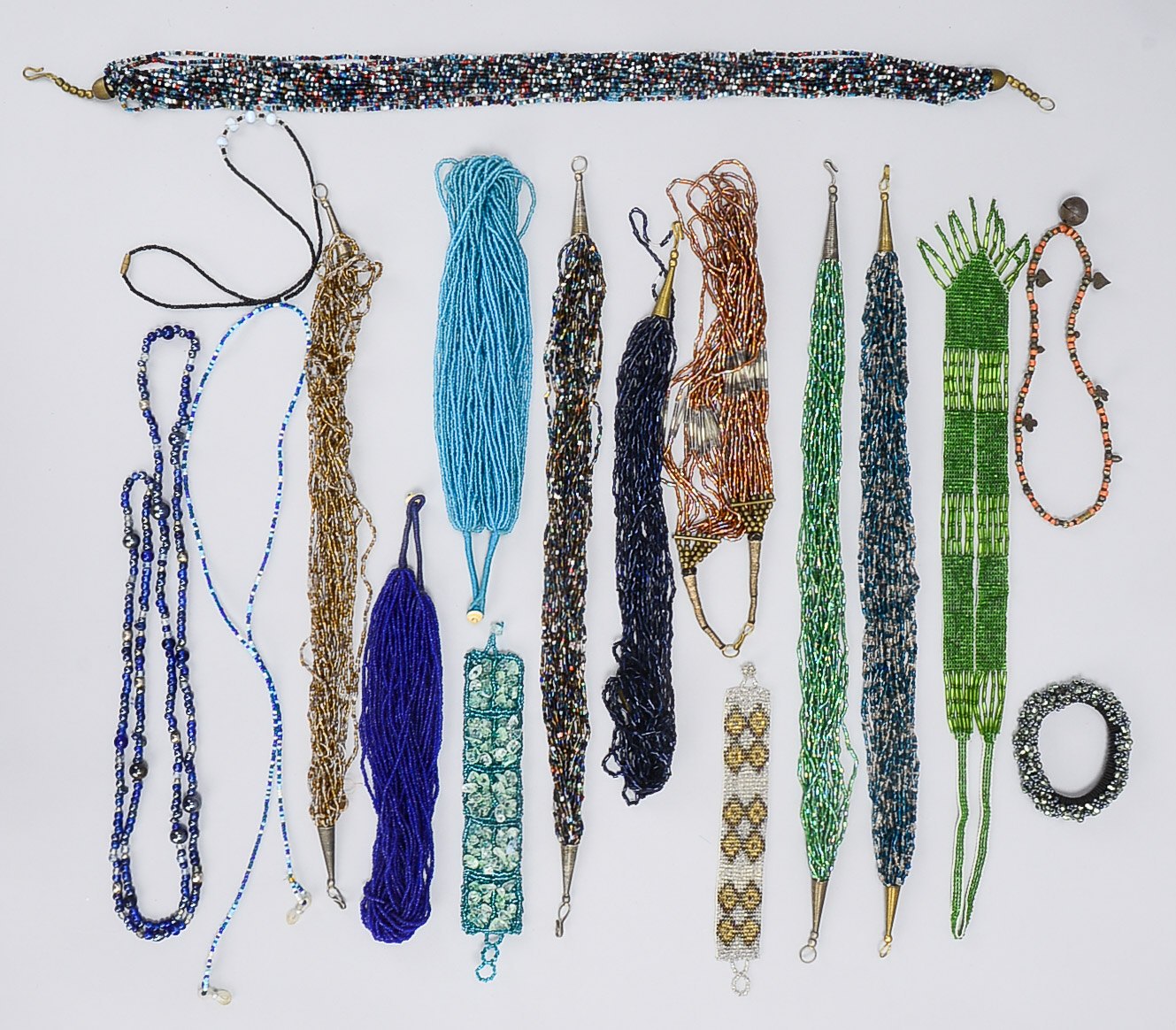 Konvolut Perlschmuck: 16 Teile, verschiedene Ausführungen