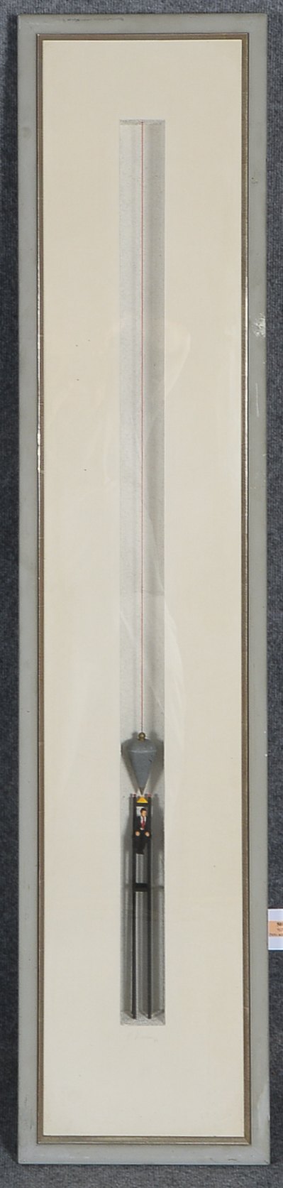 Kühn, Volker (1948 Neuenkirchen - 2023 Lilienthal), 'Damokles-Pendel', Materialcollage - Unikat aus