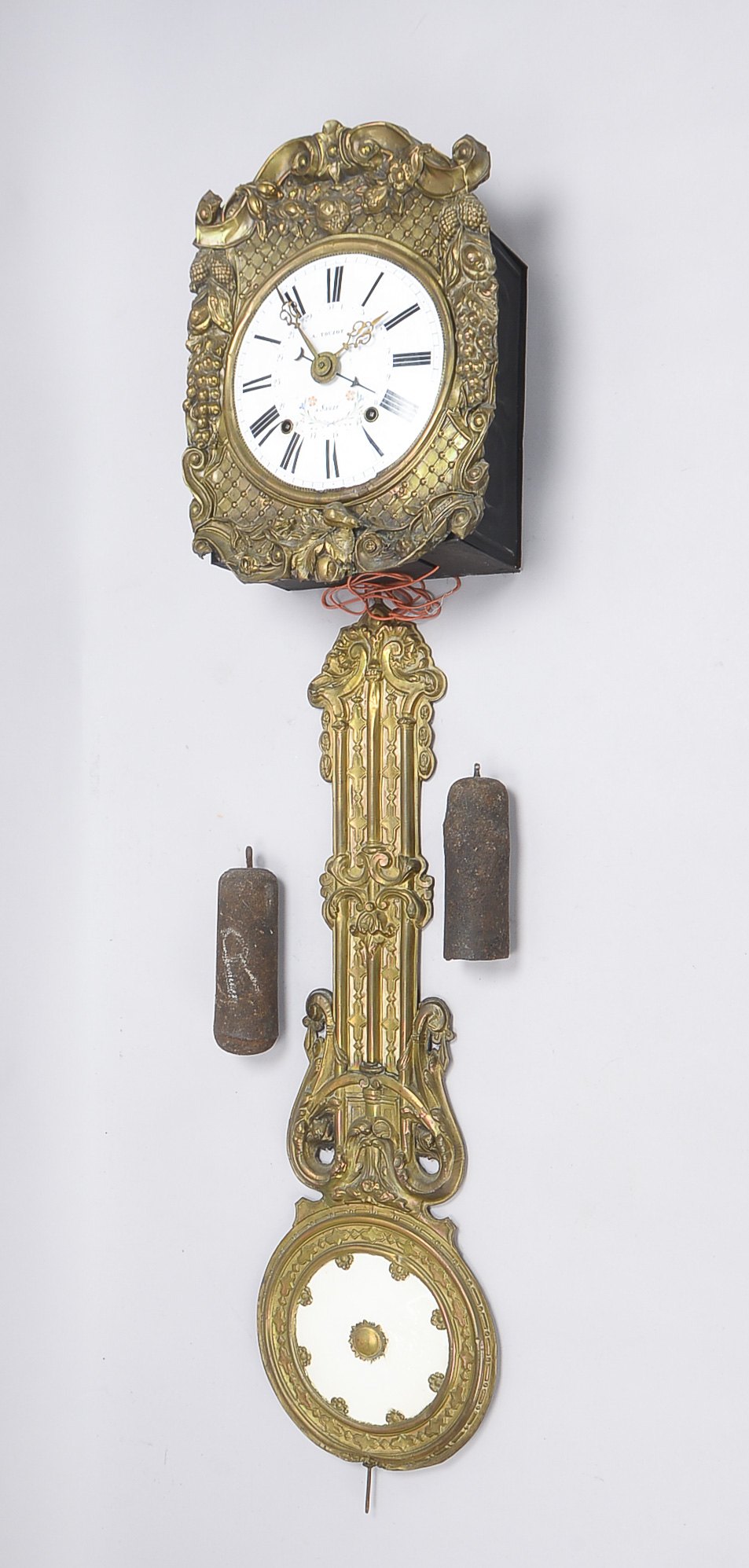 Comtoise-Wanduhr (A. Touzot à Sauzé/Frankreich), 8-Tage-Werk, Halbstunden-/Stundenschlag, Schlag auf