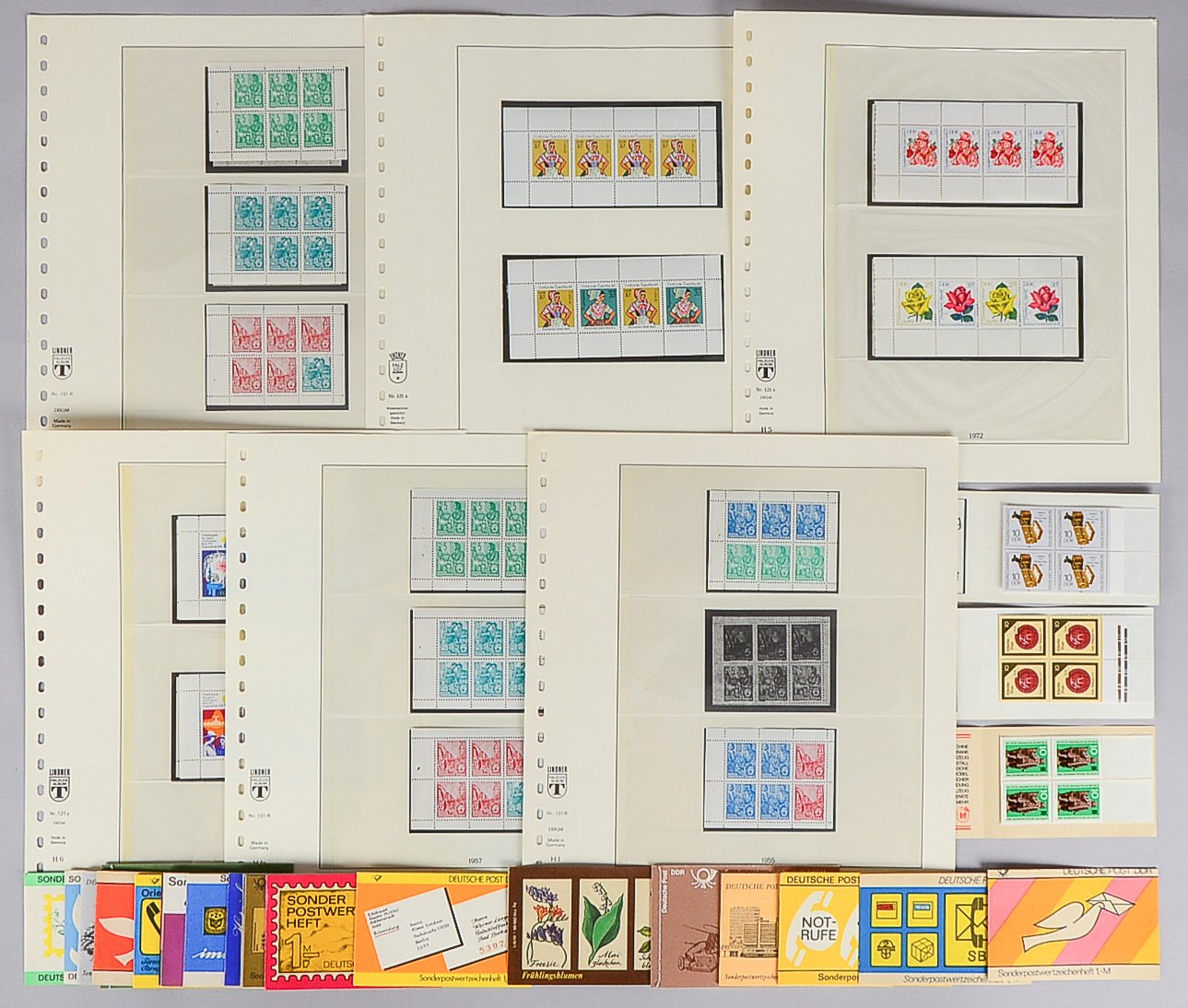 Briefmarkensammlung ('DDR'): 26x Sonderpostwertzeichen-Hefte und 14x Marken-Heftchen, postfrisch