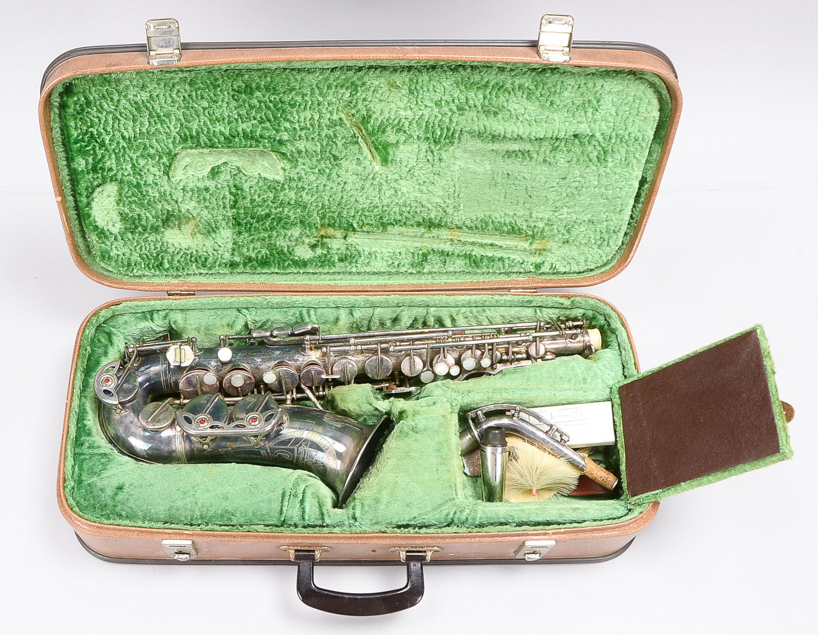 Amati, 'Classic', Kraslice Altsaxophon, versilbert, guter, mechanischer und äußerer Zustand , Serien