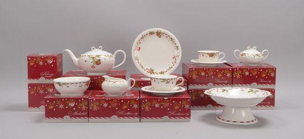Hutschenreuther, Porzellan-Teeservice, Dekor 'Weihnachtsleckereien' - neuwertig, im original Karton
