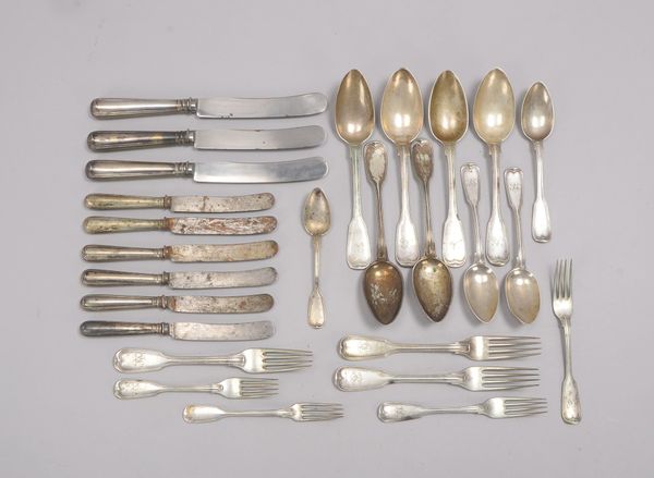 Tafelbesteck/Restbesteck, Silber, verschiedene Silbergehalte; Gewicht/ohne Messer: 938 g
