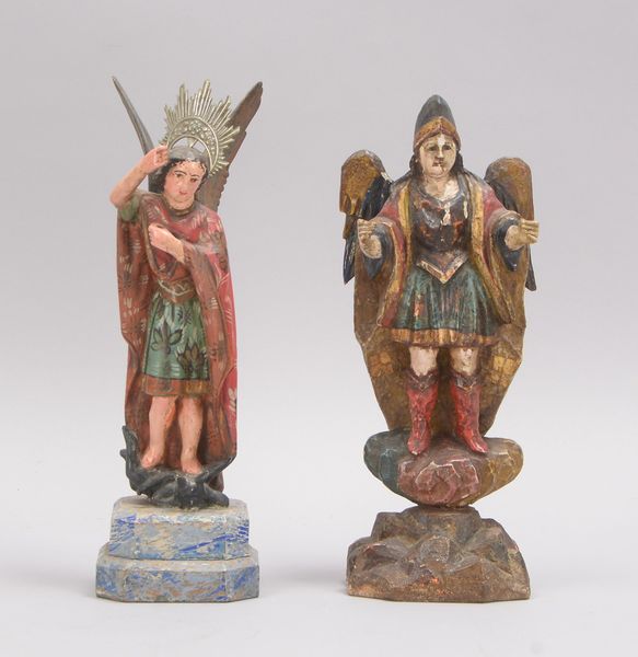 2 Engelfiguren (wohl Südamerika), antik, Figuren holzgeschnitzt, mehrfarbig gefasst/goldstaffiert