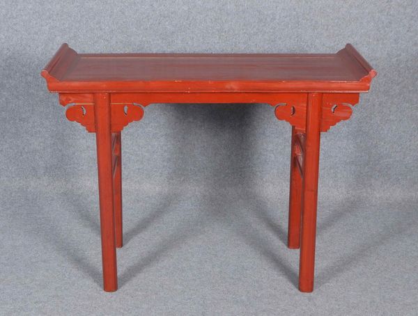Anrichte/Sideboard (China), Ulmenholz(?), mit Rotlack; Höhe 89 cm, Breite 113,5 cm, Tiefe 39 cm