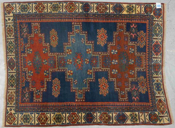Antiker Shirwan (Kuba-Gebiet), Wolle auf Wolle, feine Knüpfung, tuchartig