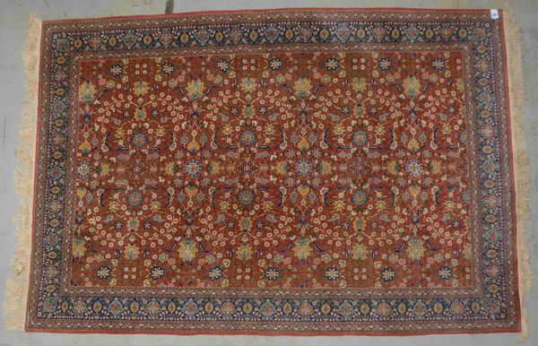 Hereke, Wolle auf Baumwolle, feine Knüpfung, floral durchgemustert