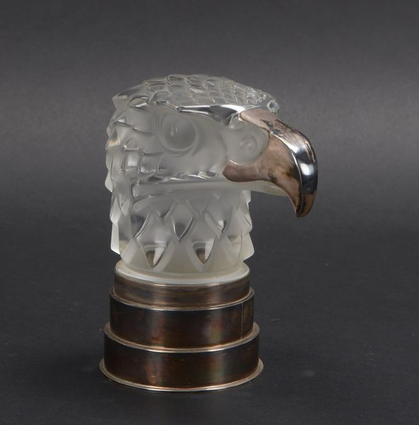 René Lalique/Frankreich, Glasskulptur, 'Adlerkopf', Klarglas mattiert und poliert