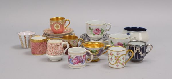 Kleine Mokkatassen-Sammlung, diverse Manufakturen, 11 Stück