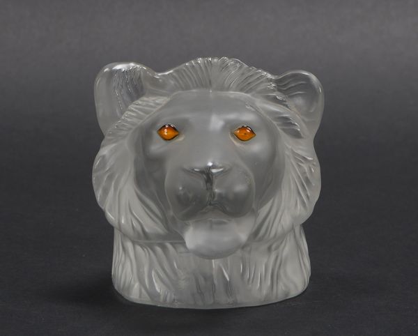 Saint-Louis/Frankreich, Glasskulptur, 'Löwenkopf', Klarglas/mattiert