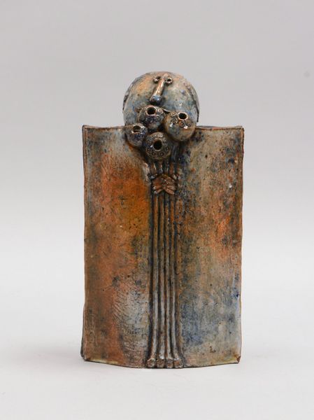 Künstler-Keramikskulptur, stilisierte Form, monogr. 'H.S.' (ungedeutet)/datiert