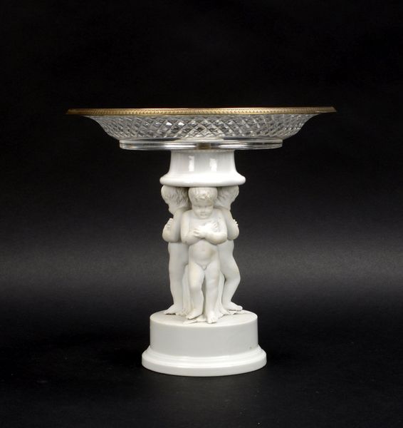 Anbietschale, geschliffenes Glas mit versilb. Montur, auf figürl. Porzellanstand