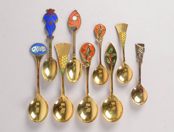 Sammler-Jahreslöffel, 925 Sterlingsilber/vergoldet, 9 Stück